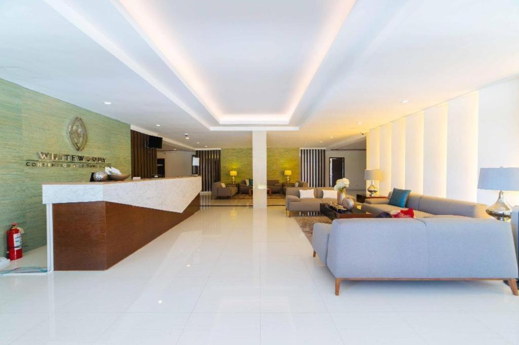 ไวต์วูดส์ คอนเวนชั่น แอนด์ เลเชอร์ โฮเทล Hotel Silang ภายนอก รูปภาพ