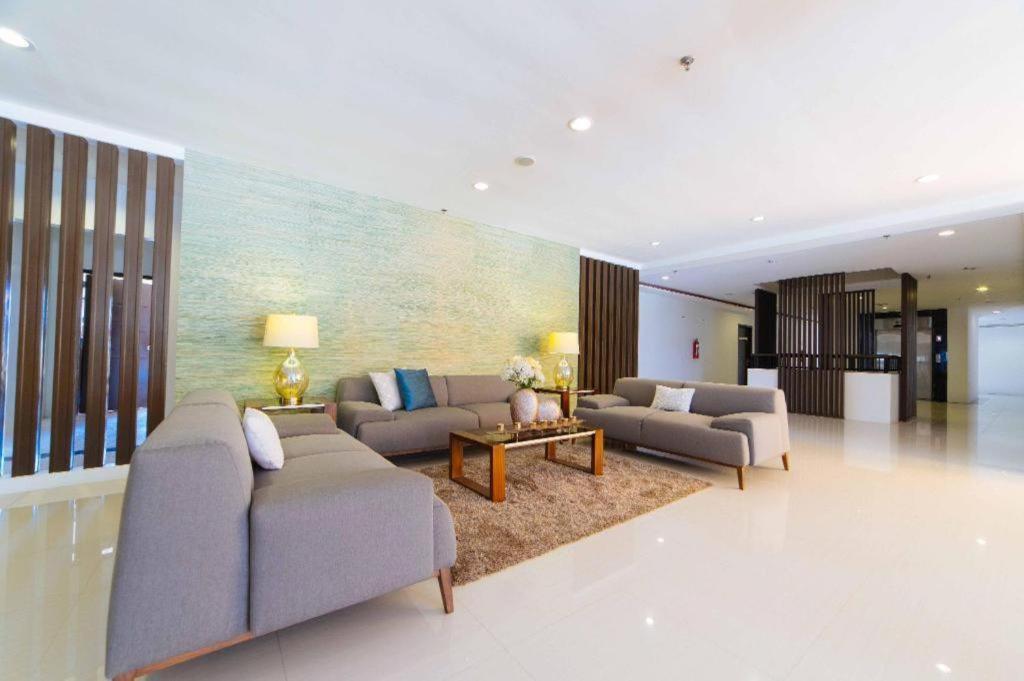 ไวต์วูดส์ คอนเวนชั่น แอนด์ เลเชอร์ โฮเทล Hotel Silang ภายนอก รูปภาพ